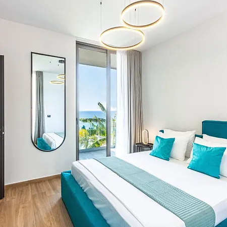 Olea Dhermi - 2bed Sea View, Private Beach, Free Umbrella & Sun Loungers