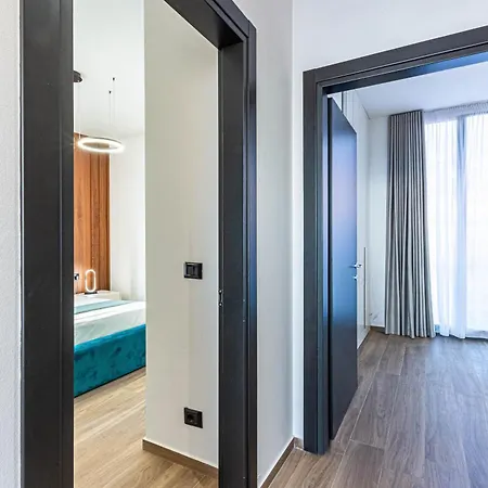 شقة Olea Dhermi - 2bed Sea View, Private Beach, Free Umbrella & Sun Loungers *